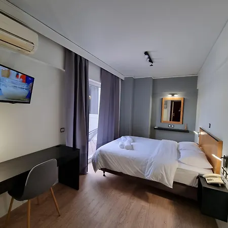 Savoy 3* Πειραιάς