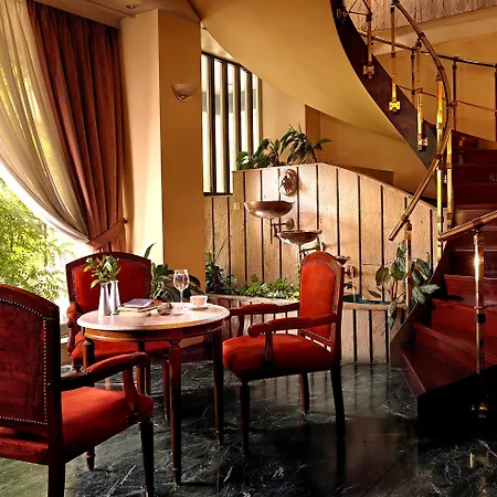 Savoy Pireus